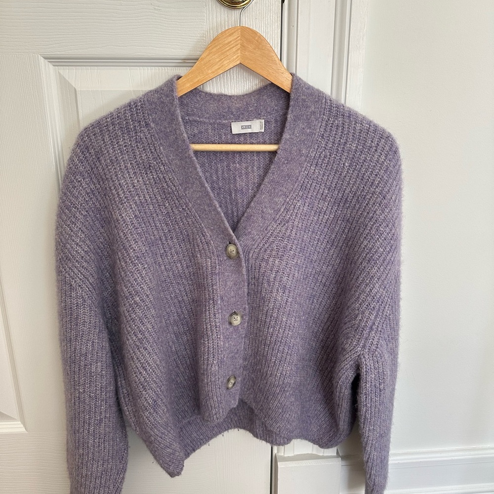Closed Italian Yarn Cardigan - Lilac Breeze